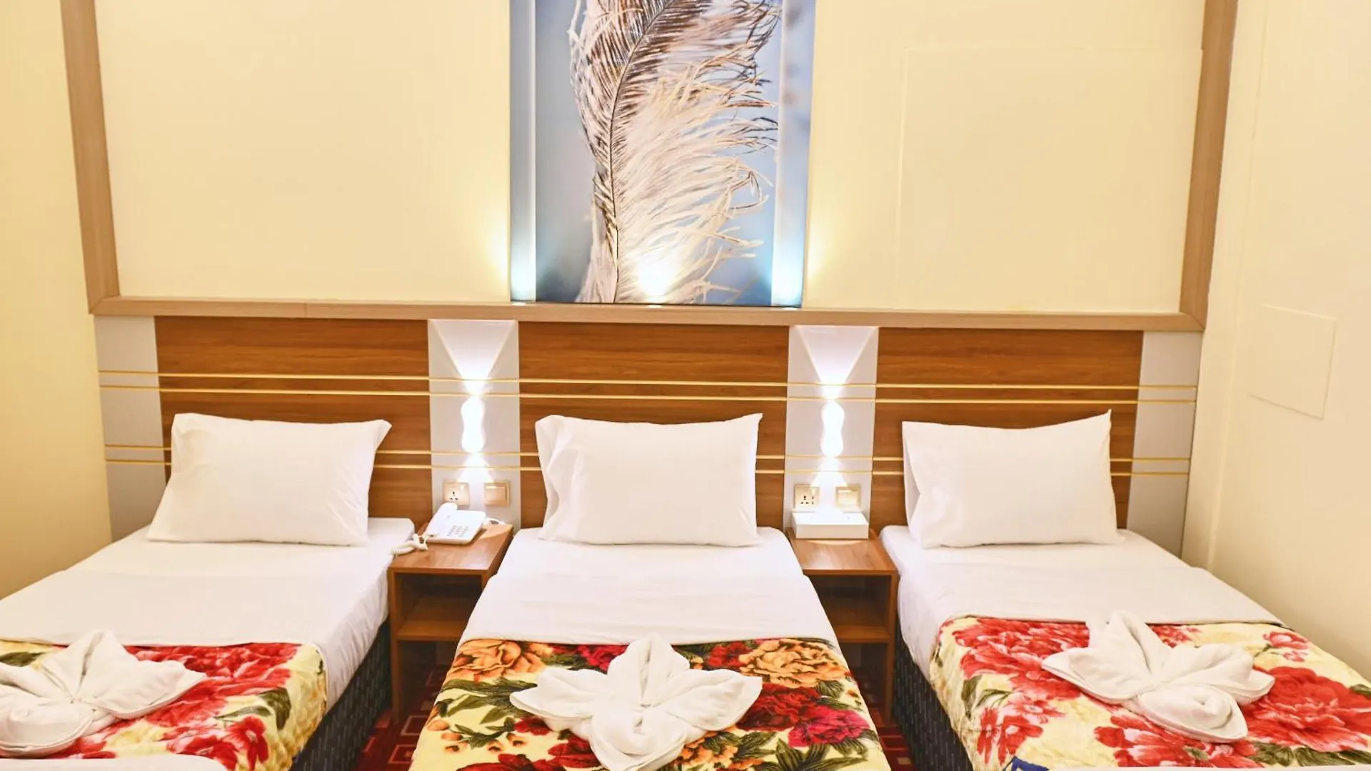 Tanha Palace Hotel Dubai